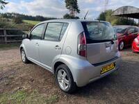 DAIHATSU SIRION